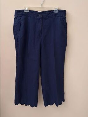 Chico's Navy Scalloped Hem Capris